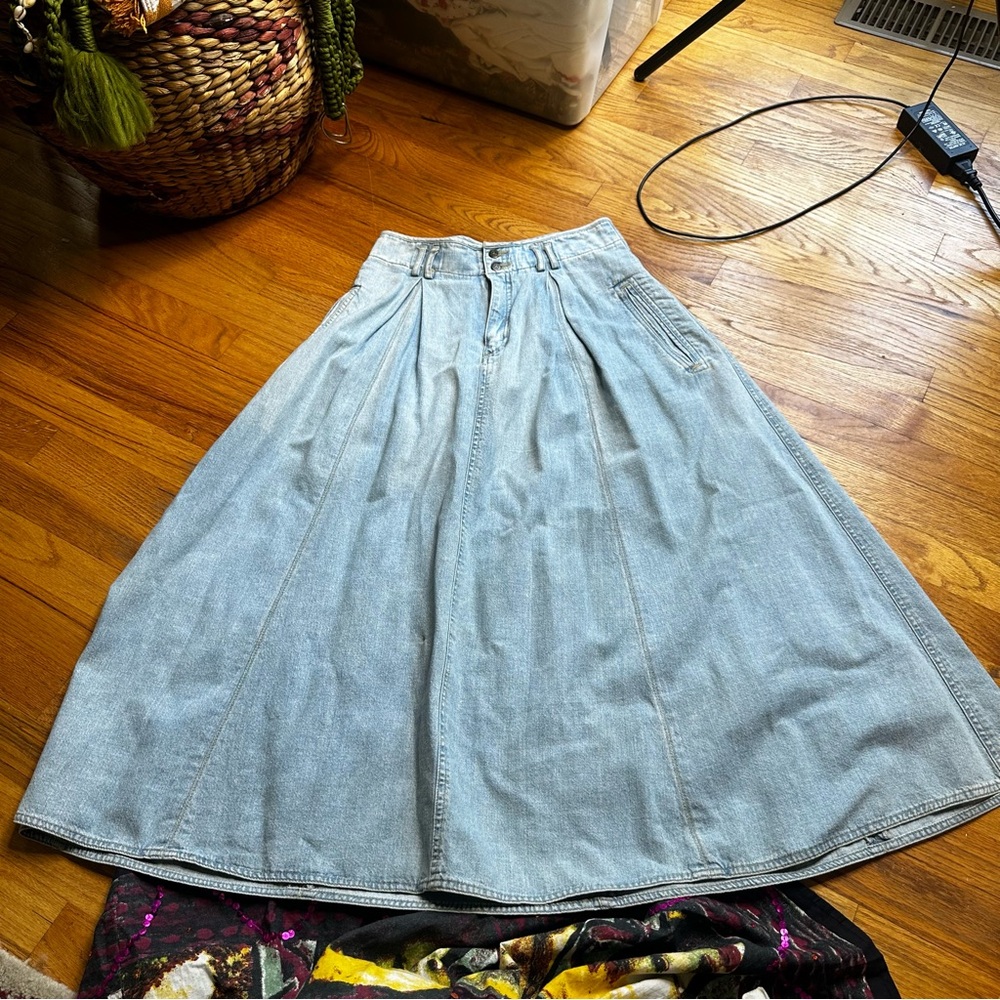 Vintage high rise denim midi flare skirt